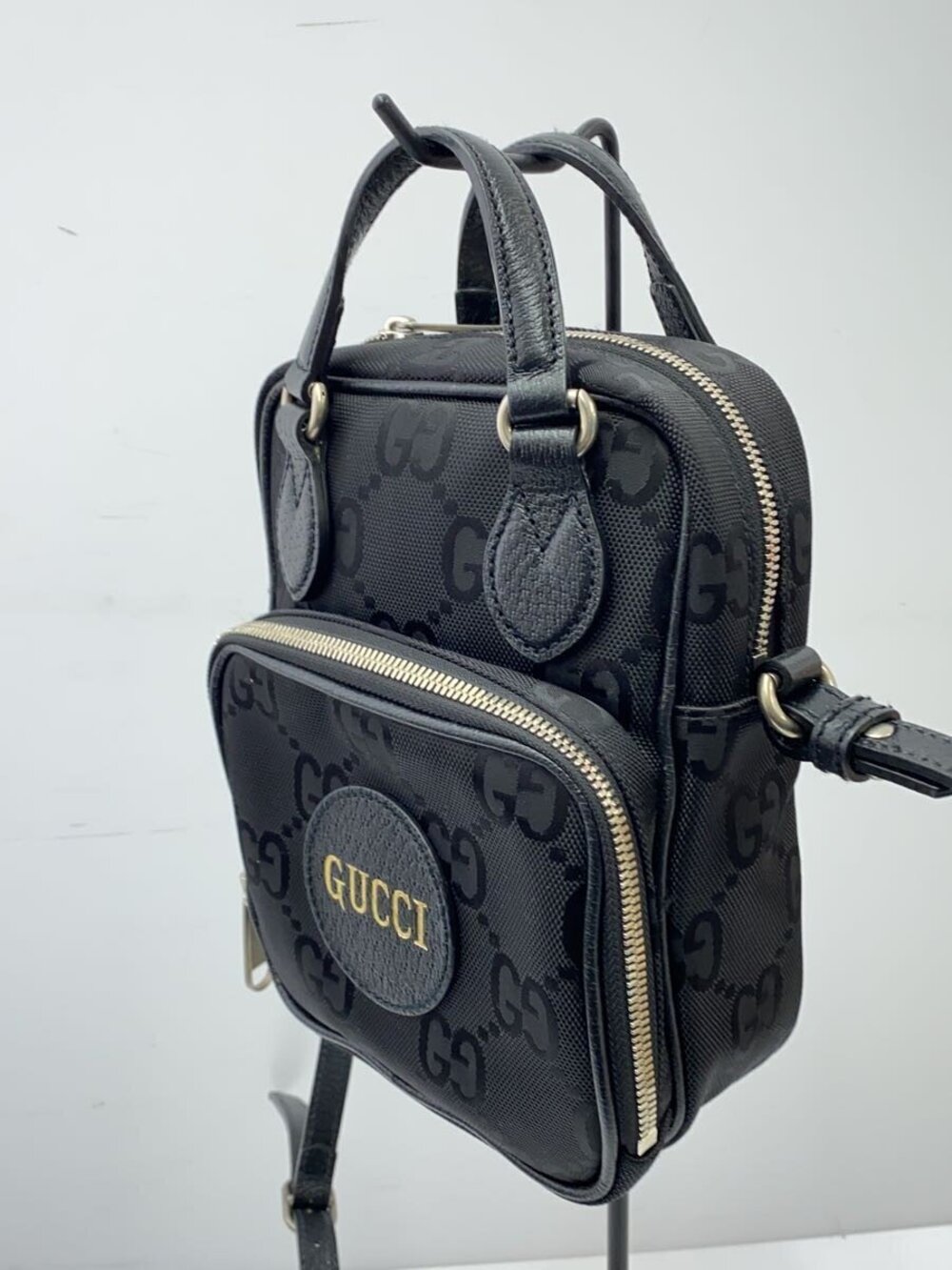 Gucci leather logo pocket Black bag The shoulder Grid patch Black